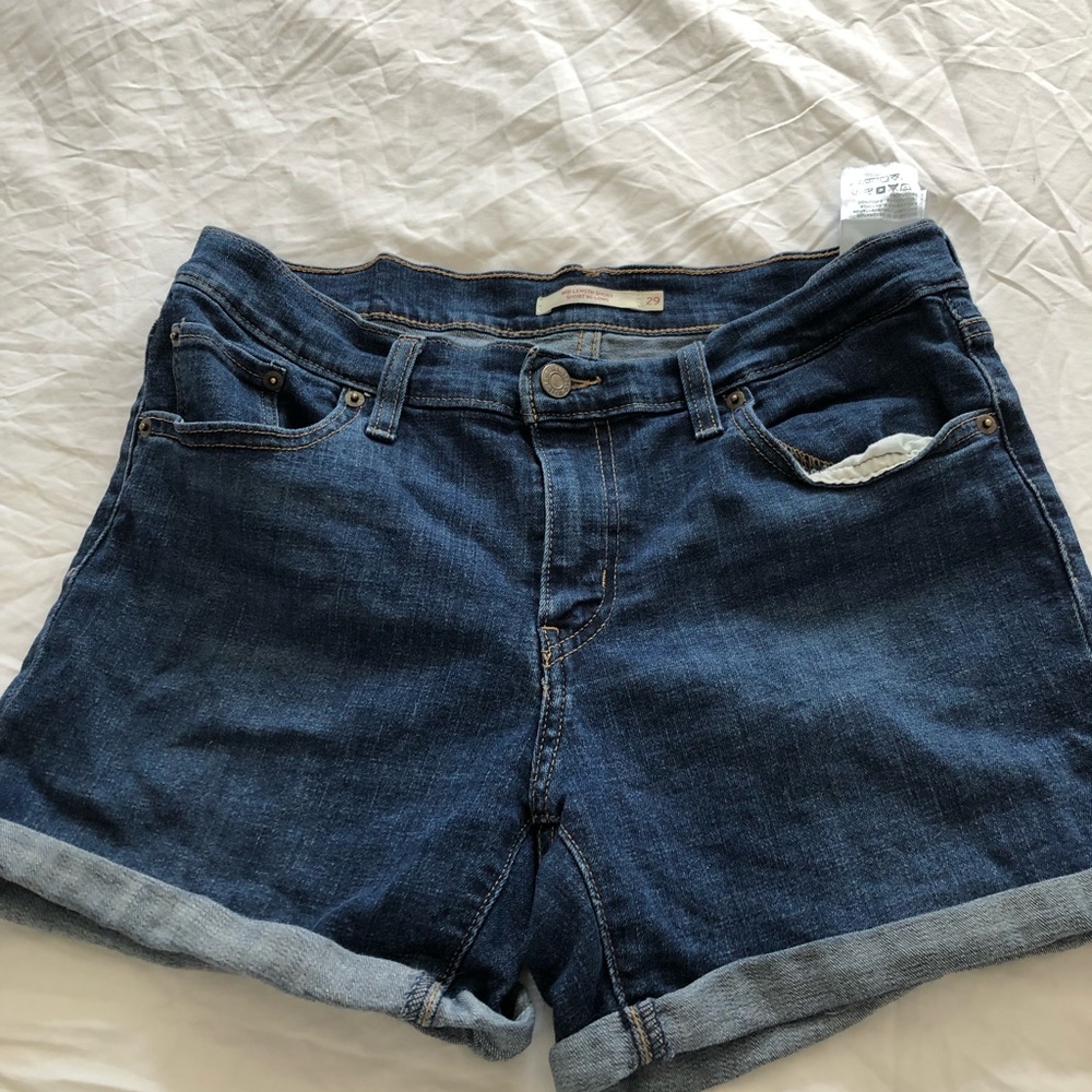 Levi’s shorts